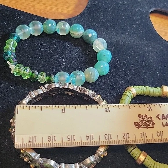 Set of 3 green bracelets - Picture 7 of 8